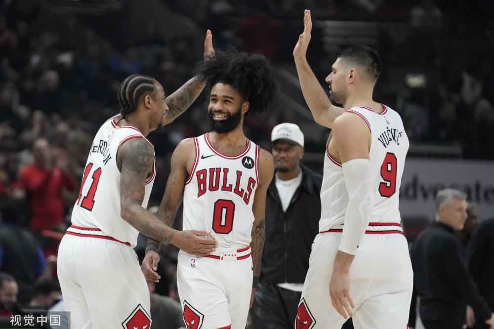 溢的中场球 溢的中场球