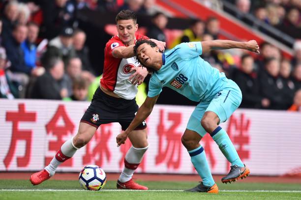 不少球迷和 不少球迷和